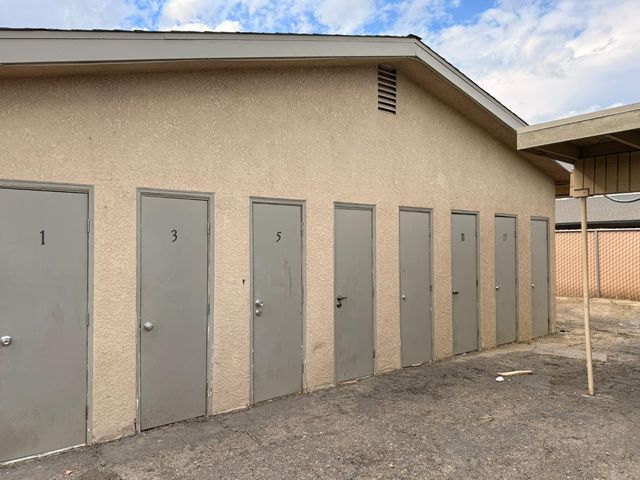 201 E Walnut Avenue, Coalinga, CA 93210