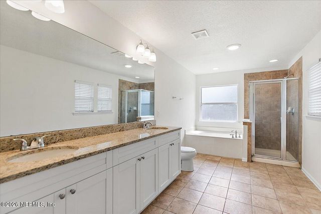 1194 DAWN CREEK Court, Jacksonville, FL 32218