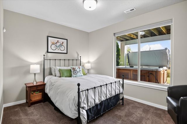 1921 W Centennial Way, Spokane, WA 83858