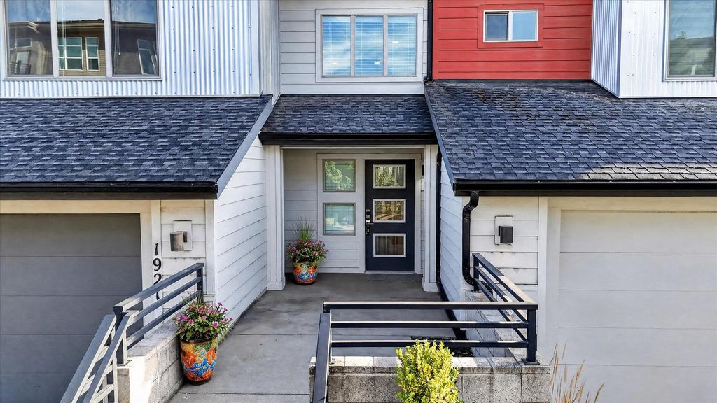 1921 W Centennial Way, Spokane, WA 83858 photo 2