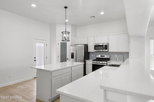 4020 Lasso Lp, Las Cruces, NM 88005