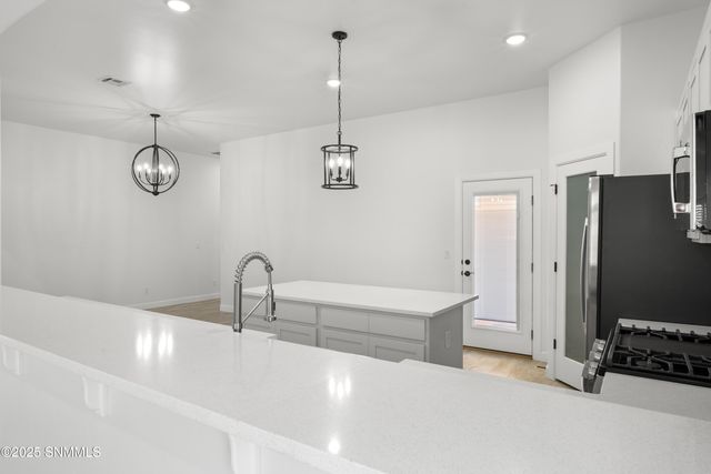4020 Lasso Lp, Las Cruces, NM 88005