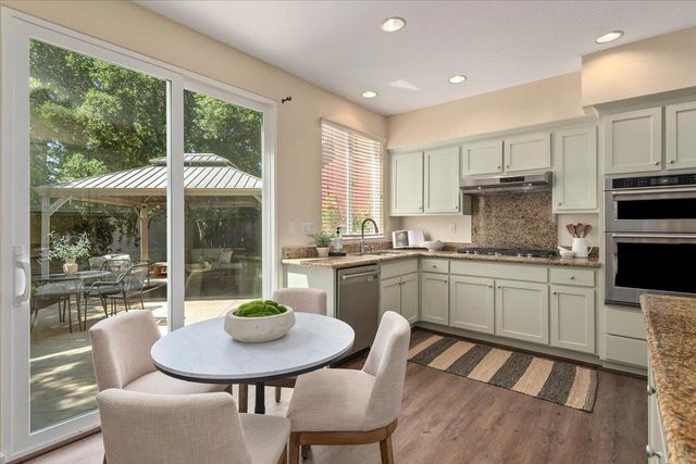 129 Smith Ranch Court, Los Gatos, CA 95032