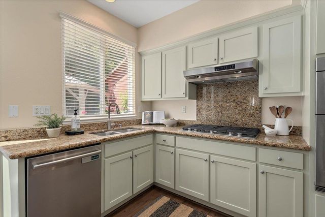 129 Smith Ranch Court, Los Gatos, CA 95032