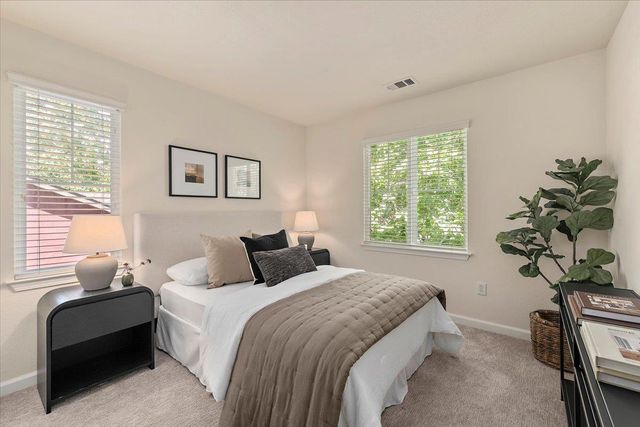 129 Smith Ranch Court, Los Gatos, CA 95032