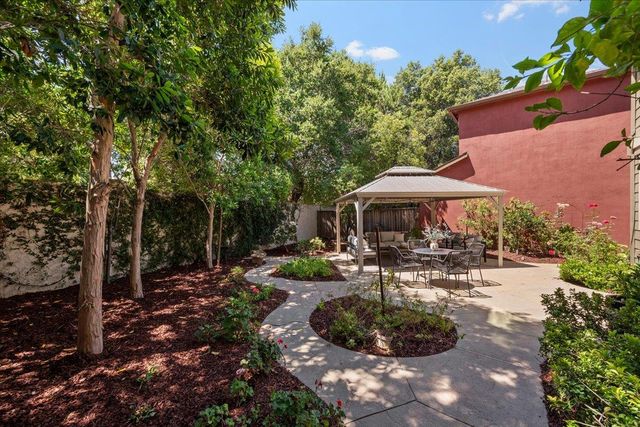 129 Smith Ranch Court, Los Gatos, CA 95032