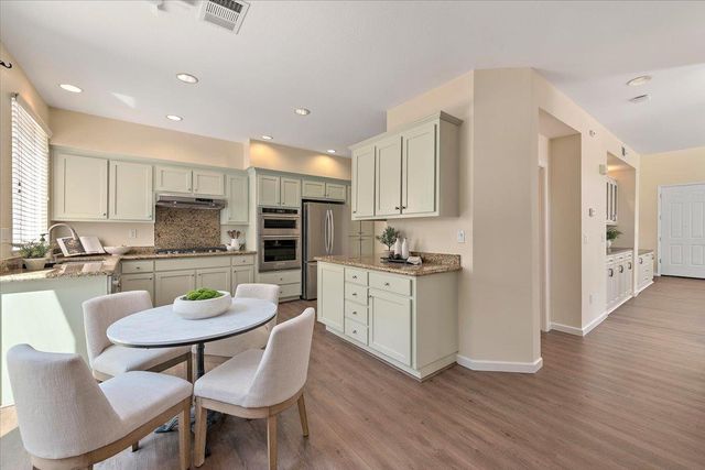 129 Smith Ranch Court, Los Gatos, CA 95032