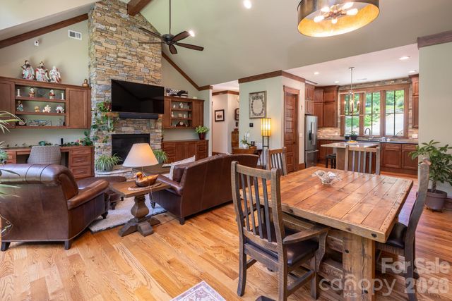 403 Thunder Mountain Road, Hendersonville, NC 28792
