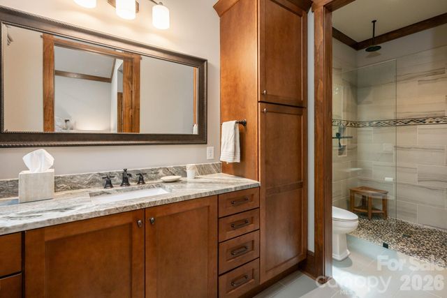 403 Thunder Mountain Road, Hendersonville, NC 28792