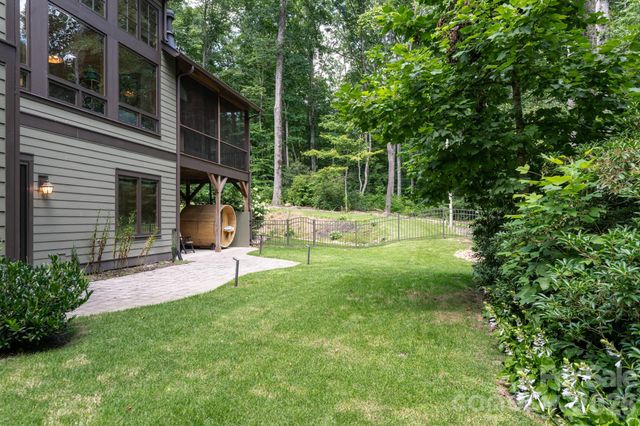 403 Thunder Mountain Road, Hendersonville, NC 28792