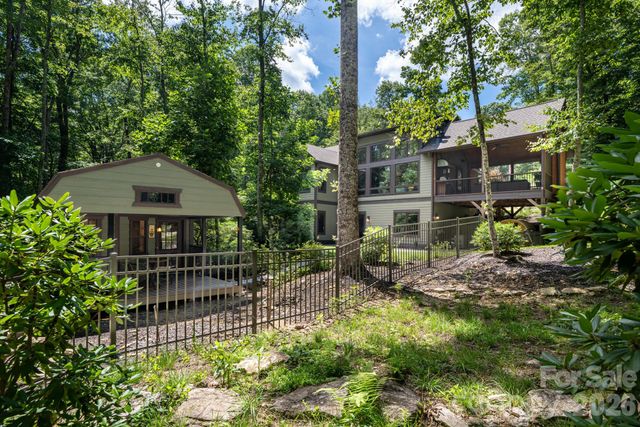 403 Thunder Mountain Road, Hendersonville, NC 28792