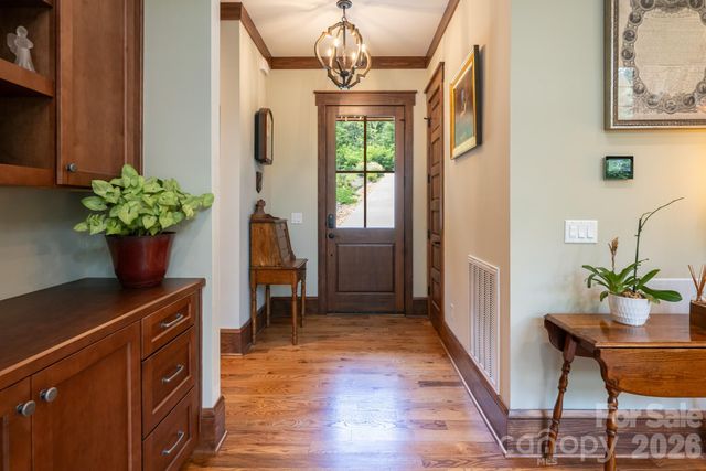 403 Thunder Mountain Road, Hendersonville, NC 28792