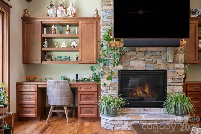403 Thunder Mountain Road, Hendersonville, NC 28792