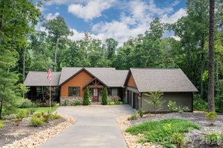 403 Thunder Mountain Road, Hendersonville, NC 28792