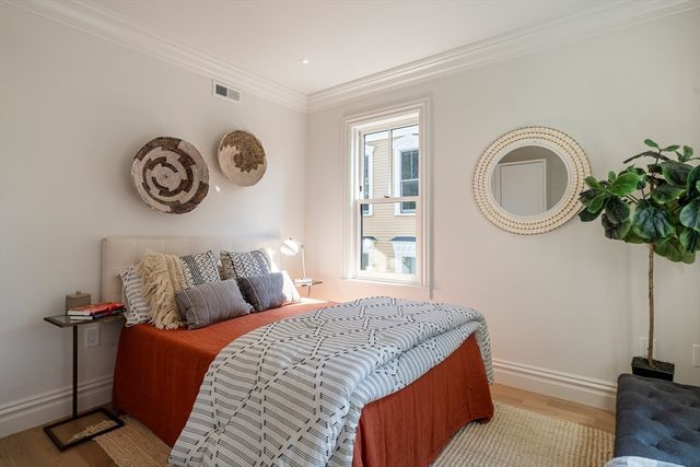 67 Inman Street, Cambridge, MA 02139