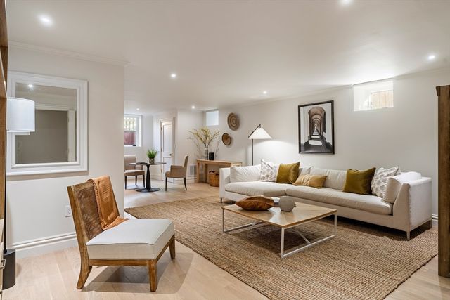 67 Inman Street, Cambridge, MA 02139