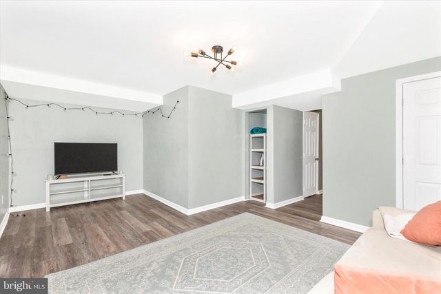 1547 IRIS CT, Hagerstown, MD 21740