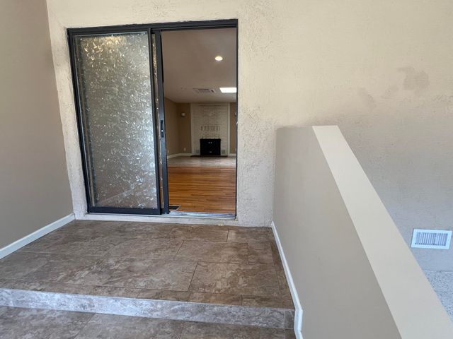 629 Monroe Street SE, Albuquerque, NM 87123