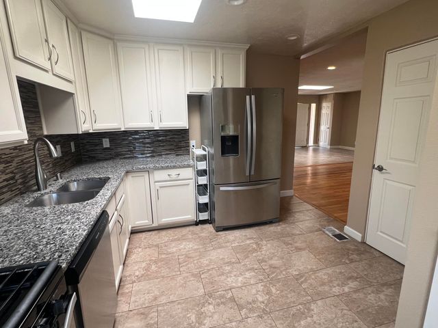 629 Monroe Street SE, Albuquerque, NM 87123