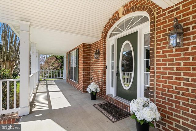8800 HILL SPRING DR, La Plata, MD 20646