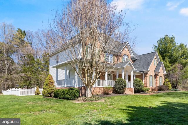 8800 HILL SPRING DR, La Plata, MD 20646