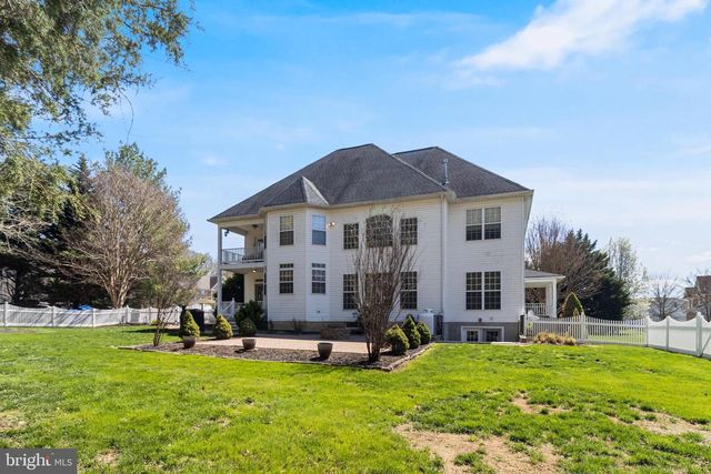 8800 HILL SPRING DR, La Plata, MD 20646