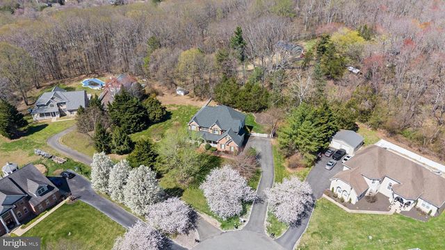 8800 HILL SPRING DR, La Plata, MD 20646