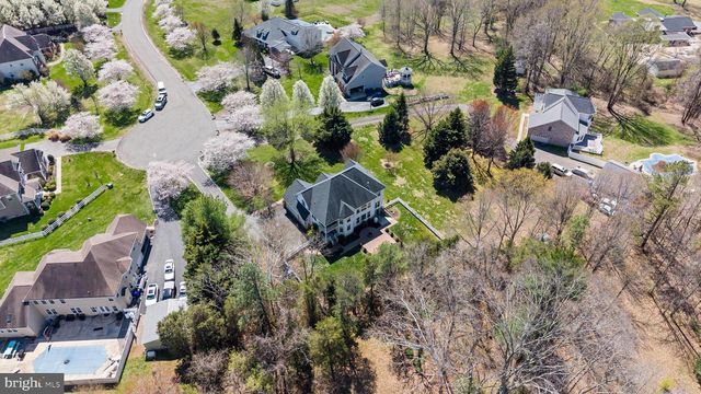 8800 HILL SPRING DR, La Plata, MD 20646