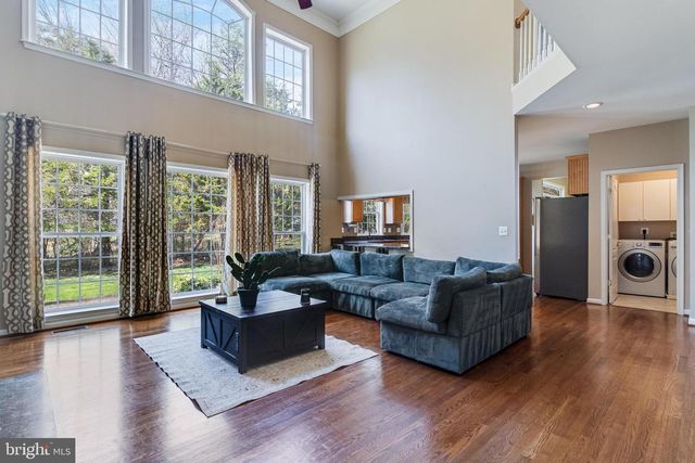 8800 HILL SPRING DR, La Plata, MD 20646