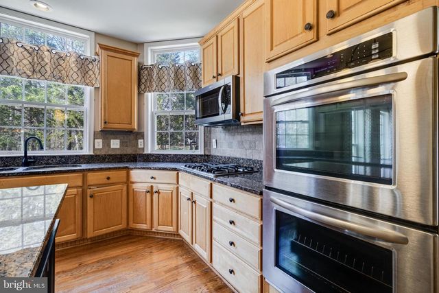 8800 HILL SPRING DR, La Plata, MD 20646