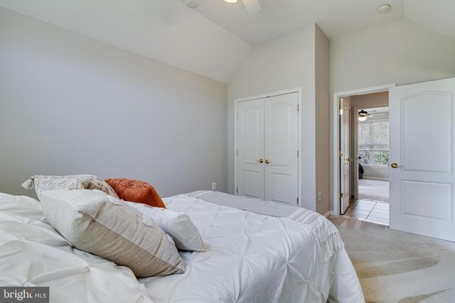 8800 HILL SPRING DR, La Plata, MD 20646