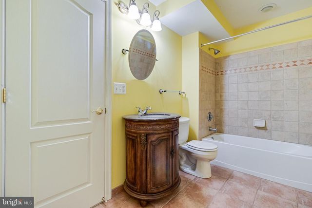 8800 HILL SPRING DR, La Plata, MD 20646