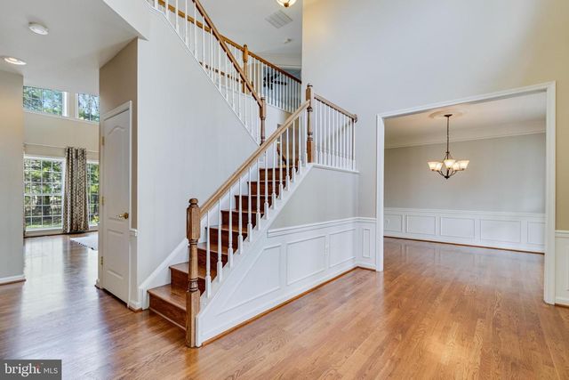 8800 HILL SPRING DR, La Plata, MD 20646