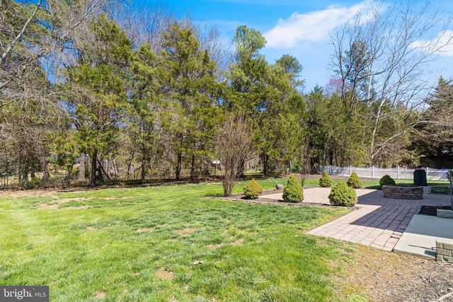 8800 HILL SPRING DR, La Plata, MD 20646