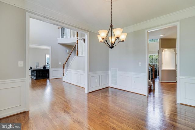 8800 HILL SPRING DR, La Plata, MD 20646