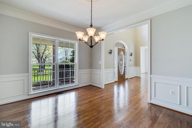 8800 HILL SPRING DR, La Plata, MD 20646