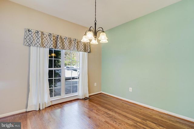8800 HILL SPRING DR, La Plata, MD 20646