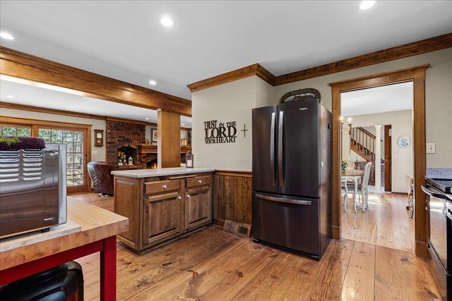 814 Tipperary LANE, Hartford, WI 53027