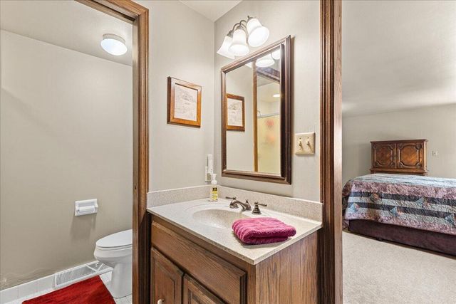 814 Tipperary LANE, Hartford, WI 53027