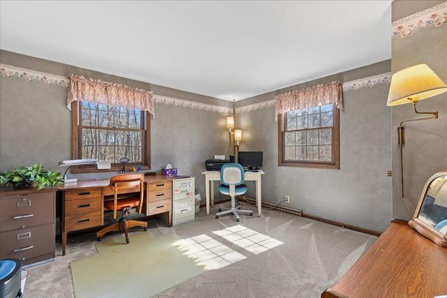 814 Tipperary LANE, Hartford, WI 53027