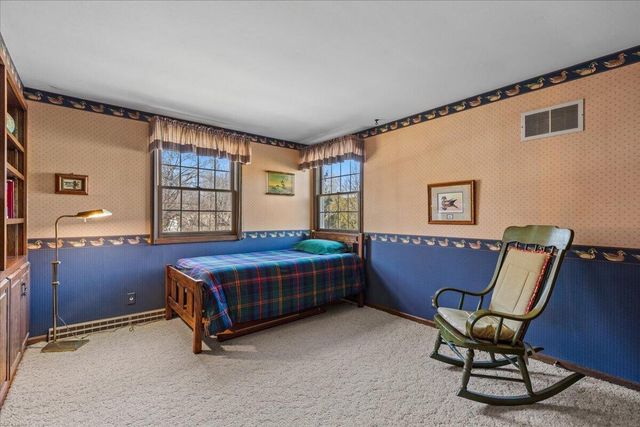 814 Tipperary LANE, Hartford, WI 53027