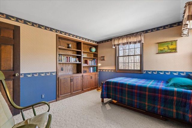 814 Tipperary LANE, Hartford, WI 53027