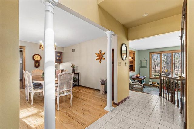 814 Tipperary LANE, Hartford, WI 53027