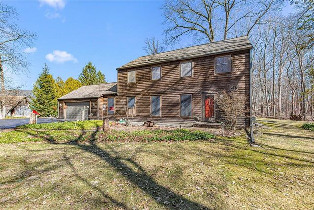 814 Tipperary LANE, Hartford, WI 53027