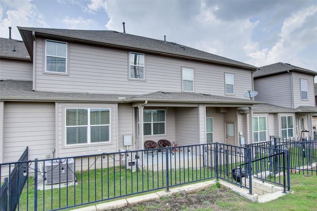 417 Epiphany LN, Pflugerville, TX 78660