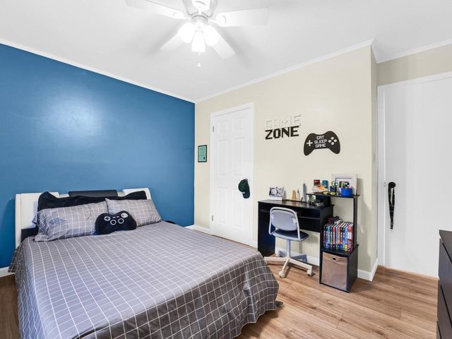 3211 Lakeview CIRCLE, Racine, WI 53402