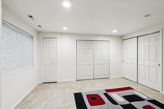 426 Plaza Place, Aurora, IL 60504