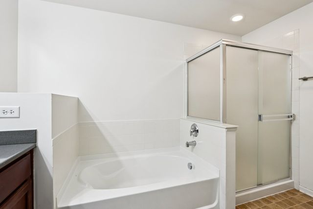 426 Plaza Place, Aurora, IL 60504