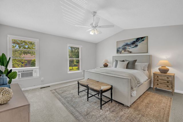 523 Williamsburg Dr, Nashville, TN 37214