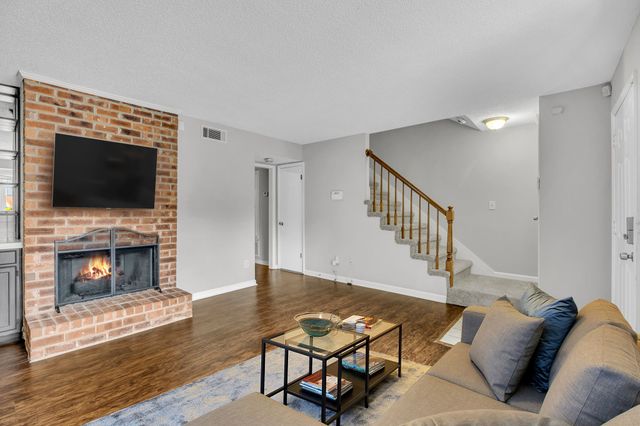 523 Williamsburg Dr, Nashville, TN 37214